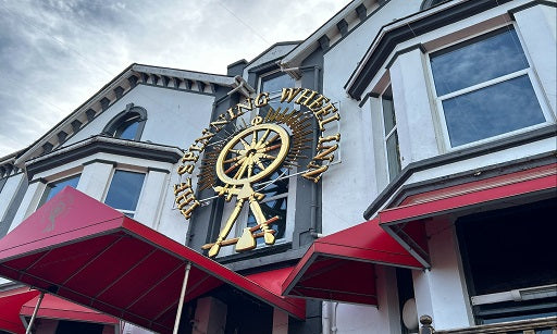 Front view of the Spinning Wheel Inn in Paignton